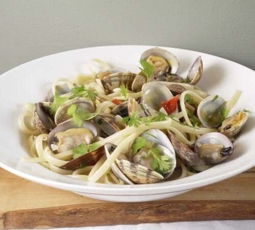 Clams with Chilli and Pasta
