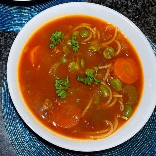 bowl-of-traditional-minestrone